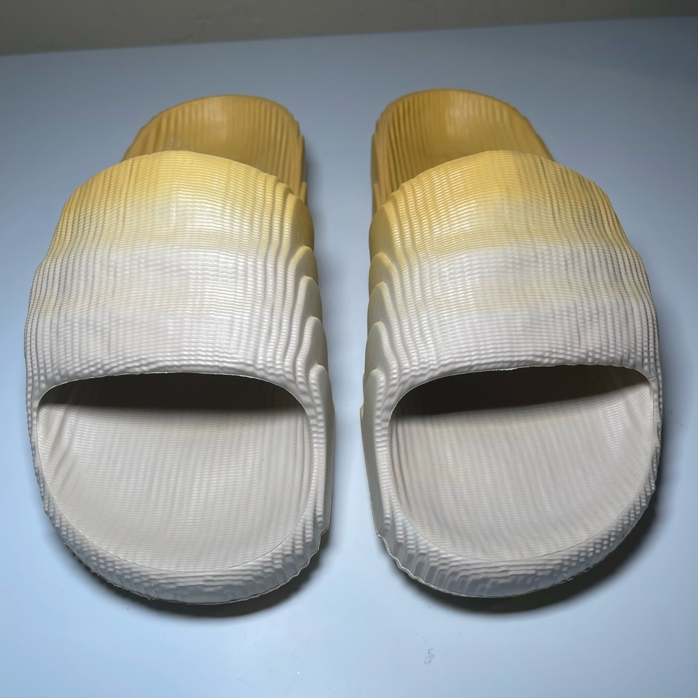 Gradient Yellow-Beige Slide Sandals